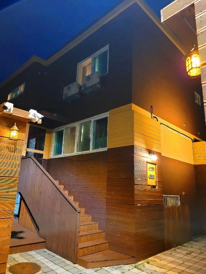 Good Guesthouse Сеул Экстерьер фото